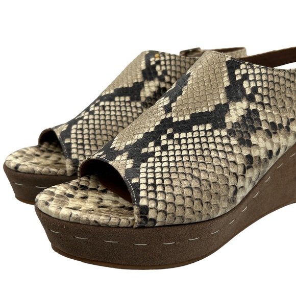 Donald J Pliner Fleur Slingback Snake Embossed Wedge Sandal (9M) - Picture 10 of 16